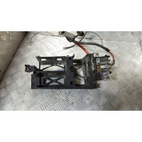 Крепление блока предохранителей Opel Zafira B 2008 1534964, 13138987, 74338020