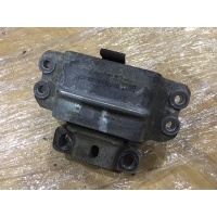 подушка двигателя Volkswagen Passat CC 2012 3C0199555