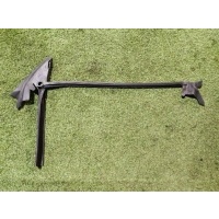 уплотнитель стекла двери Audi RS7 C7 2015 4G8837480K, 4G8837480, 4G8837480L, 4G8837480J