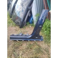 Стойка кузова Audi RS6 C7 2013 4G0810073H, 4G9809847A