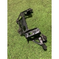 Кронштейн компрессора пневмоподвески Audi Q7 II 4M 2016 4H0698999