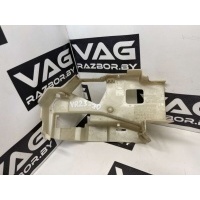 Пластик Volkswagen Touareg 1 2007 7L0839089