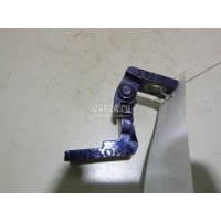 Петля двери VAG Golf VI (2009 - 2013) 6E0831402C