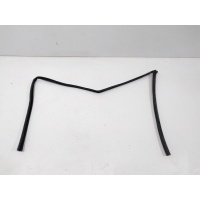 уплотнитель стекла двери Mazda 3 BL 2009-2013 BBM458605