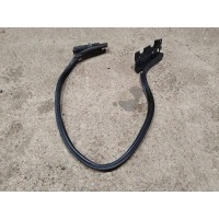 уплотнитель капота Volkswagen Caddy 4 2019 1T0823723C