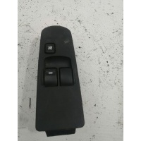 Блок управления стеклоподъемниками Mitsubishi Colt 6 Z30 2002-2012 8608A179