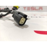 Фишка (разъем) электропроводка подкапотная Tesla Model X 2017 1036885-00-E,1058358-03-C,1072447-82-A,33472-4001