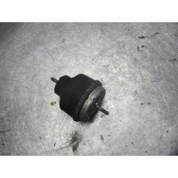 Подушка крепления двигателя Volkswagen Passat 1998 8d0199379s