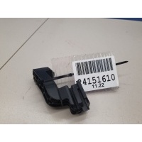 Кронштейн замка двери задний левый Mercedes C-klasse W205 2014- A2057330114