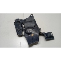 Пыльник двигателя боковой левый Renault Duster 2012 638318745R