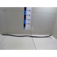 Уплотнитель двери Renault Duster 2012 823880009R