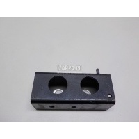 Кронштейн усилителя переднего бампера левый Land Rover Range Rover IV 2013 LR033057