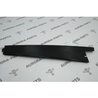 Накладка вертикальная задней двери (стойка B) LH Land Rover Range Rover 30DDTX L494 2013 LR118289
