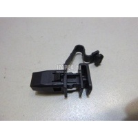 Крепеж (клоп) Mazda Mazda 3 (BM/BN) (2013 - 2018) D65168162A