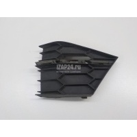 Решетка в бампер правая VAG Superb 2015 3V08536669B9