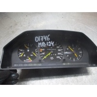 Щиток приборов (приборная панель) Mercedes E W124 1987 1245420011