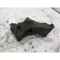 Кронштейн генератора Land Rover Discovery 3 2004-2009 YLU500590