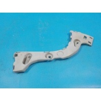 Кронштейн заднего бампера левый Ford Focus 3 2011-2019 1742939