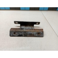Петля двери багажника нижняя Nissan Navara (D40) (2005 - 2015) 93470EA800