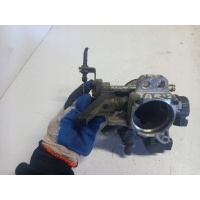 Дросельная заслонка toyota yaris 1.0 b 2221003010