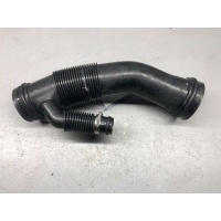 Патрубок воздушного фильтра Volkswagen Passat B5 1997 06B129627
