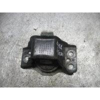 Подушка крепления двигателя Renault Scenic 2005 8200549046