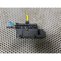 Блок клапанов пневмоподвески Land Rover Range Rover Vogue L322 2008 RVH500050