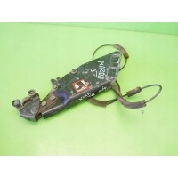 Лапа дверь левая задняя низ нижняя mazda 5 i cr 2005 - 2007
