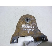 Кронштейн задней балки VAG Sharan (2004 - 2010) 7M0599142E