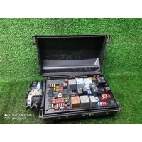 блок предохранителей Opel Astra J (2010-2016) 13302311