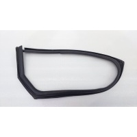 Уплотнитель стекла двери Hyundai Sonata DN 2022 83530L1000