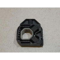 Кронштейн радиатора Volkswagen Passat B6 (2005—2010) 1K0121367C, 1K0121367J / 1K0121367M, 5Q0121367D