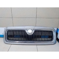 Рамка решетки радиатора VAG Octavia (A4 1U-) (2000 - 2011) 1U0853665AGRU
