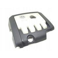 Крышка двигателя 03g103925c volkswagen гольф v 2.0 d