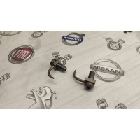 Форсунка масляная Mercedes C-Class W205 2014 A2701800443
