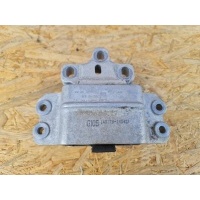 Volkswagen tiguan лапа подушка кпп 3c0199555af
