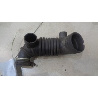 Патрубок воздушного фильтра Mazda BT-50 2006-2012 2010 WE0113220C