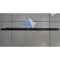 Накладка стекла переднего правого (бархотка) Mitsubishi Pajero, Montero 2 1991-2004 2000 MB669118