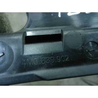Молдинг двери задней правой Audi Q7 2016 4M0839902