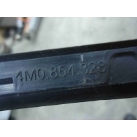 Уплотнитель Audi Q7 2016 4M0854328