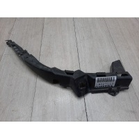 Кронштейн бампера переднего правый Volkswagen Passat B5 1996-2000 3B0807050A