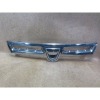 Решетка радиатора Renault Duster 2012> 620780003r