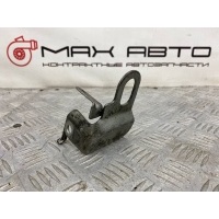 кронштейн двигателя Mazda Demio 1 DW5W 2000 (1996-2002) D26839020C, 42, <strong>-Б/У Детали сняты с АВТОМОБИЛЯ</strong>