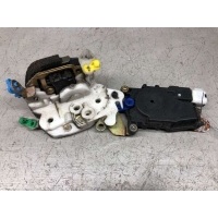 Замок двери передней левой Subaru Forester SF 1999 62318FC210