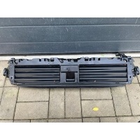 Шторка жалюзи впуск руль audi a4 b9 8w0