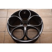 Альфа ромео 8 , 5jx20 5x110 et31
