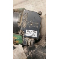 Расходомер воздуха Mitsubishi Grandis 2004 MR985187