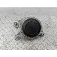 Подушка крепления двигателя Mercedes C-Klasse (W205) 2014 - наст. время 2016 2052406717,