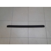 Уплотнитель стекла двери Volkswagen Touareg II (2010—2014) 2011 7P0839472B, 7P0839472C