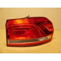 Volkswagen touran 5t фара правая задняя 5ta945096